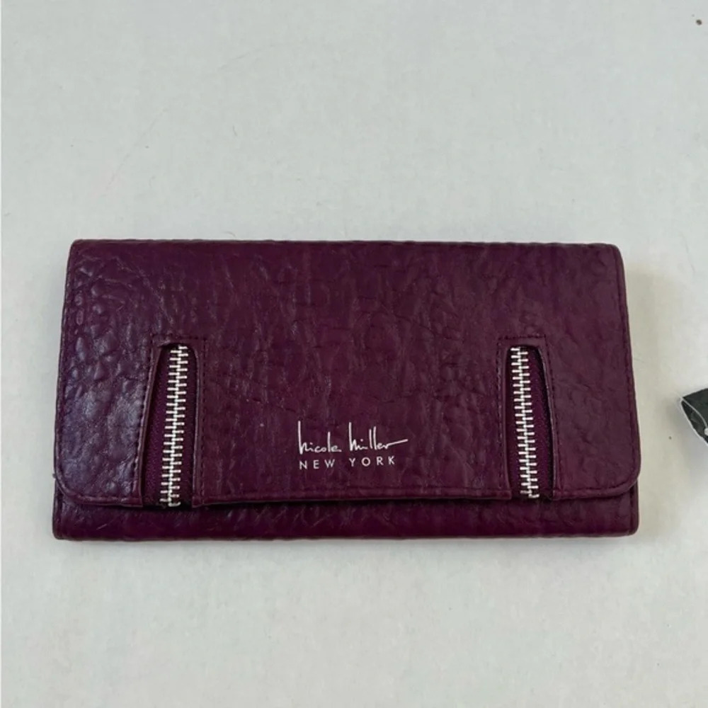 Nicole Miller New York Purple Chain Details Vegan Leather Wallet NWT
